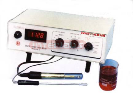 LABORATORY CONDUCTIVITY METER